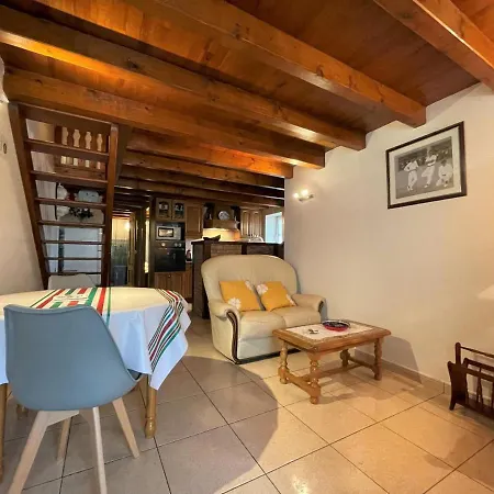 Larzabalea Semesterbostad *